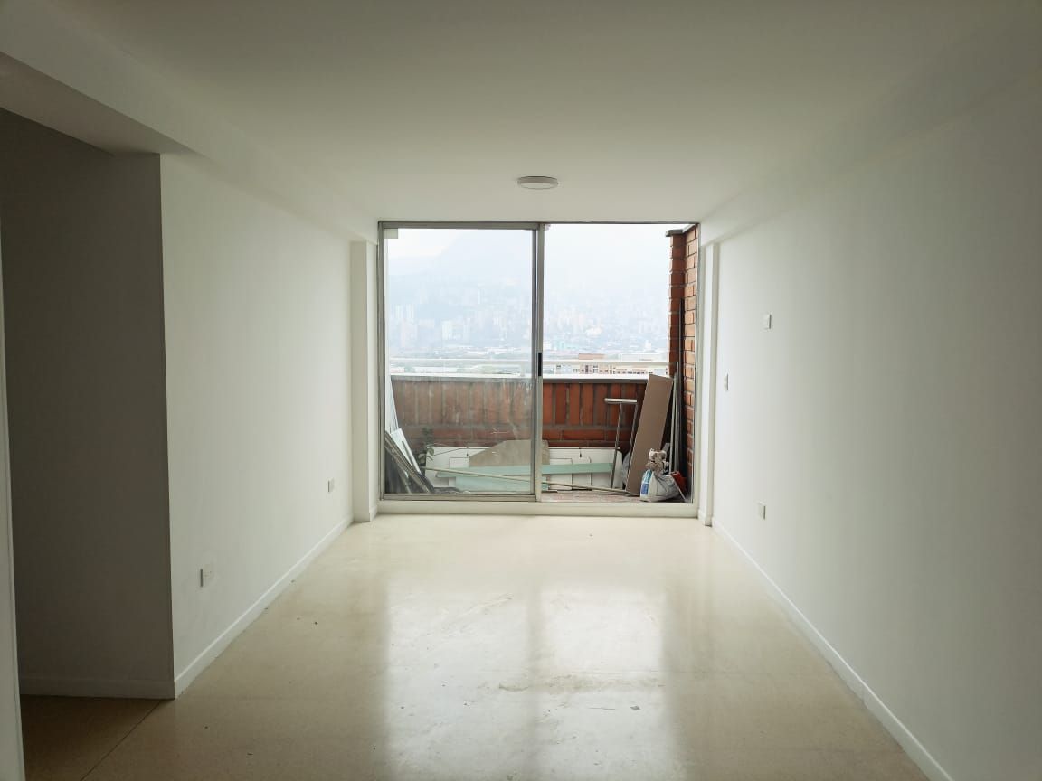 Apartamento en arriendo Antioquia Medellín Tenche 80 m2 Habitaciones 3 Baños 2 Garajes 1 Precio $3550000