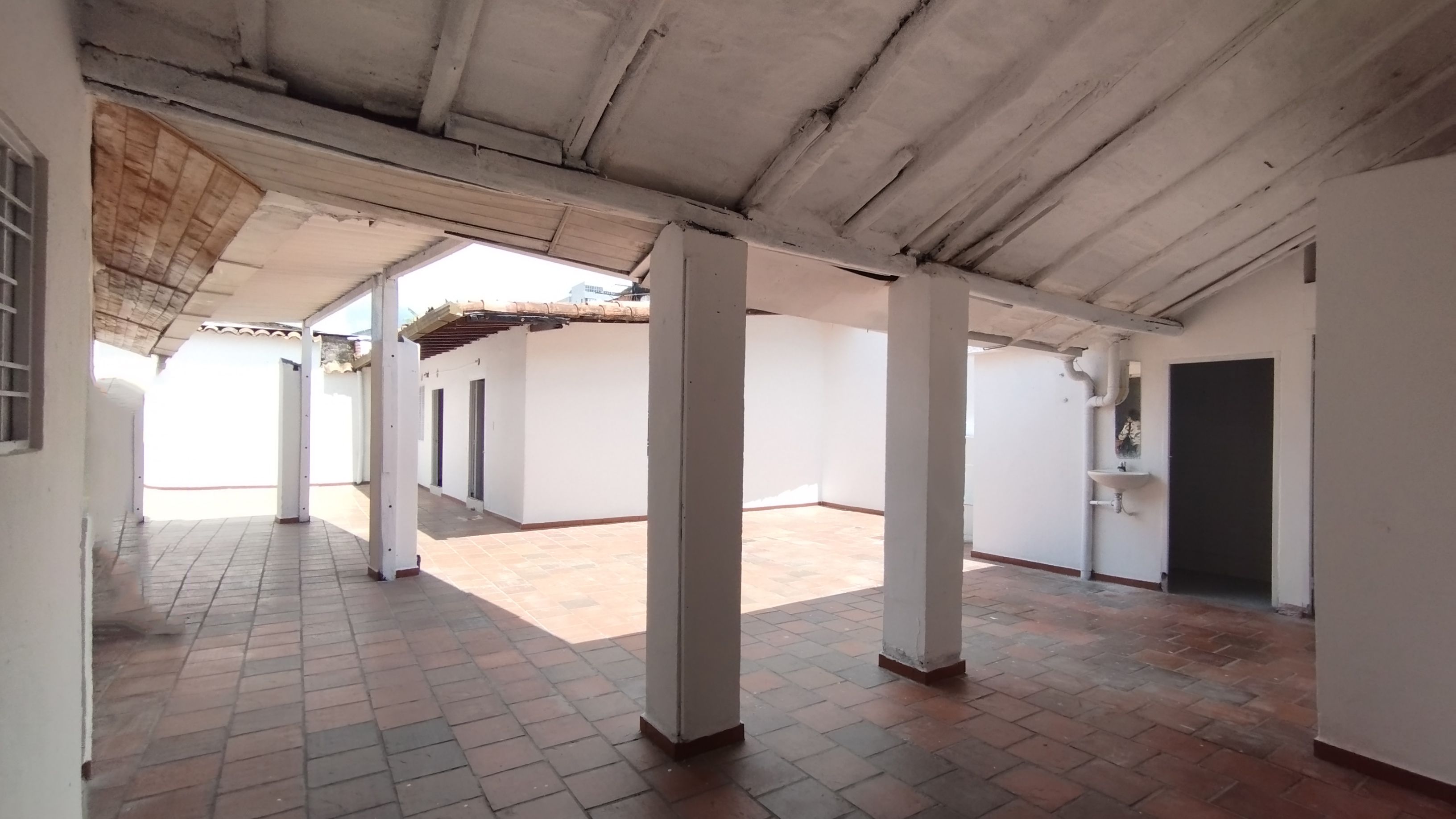 Casa en venta Santander Piedecuesta La Feria 240 m2 Habitaciones 5 Baños 4 Garajes 0 Precio $550000000