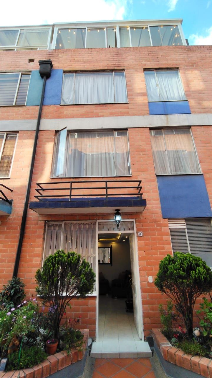 Casa en venta Cundinamarca Bogotá Cr Terrazas De Castilla Et Ii 100 m2 Habitaciones 3 Baños 2 Garajes 0 Precio $340000000