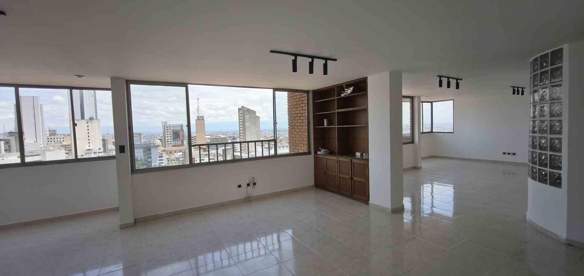 Apartamento en venta Valle Del Cauca Cali Eucarístico 280 m2 Habitaciones 3 Baños 3 Garajes 2 Precio $900000000