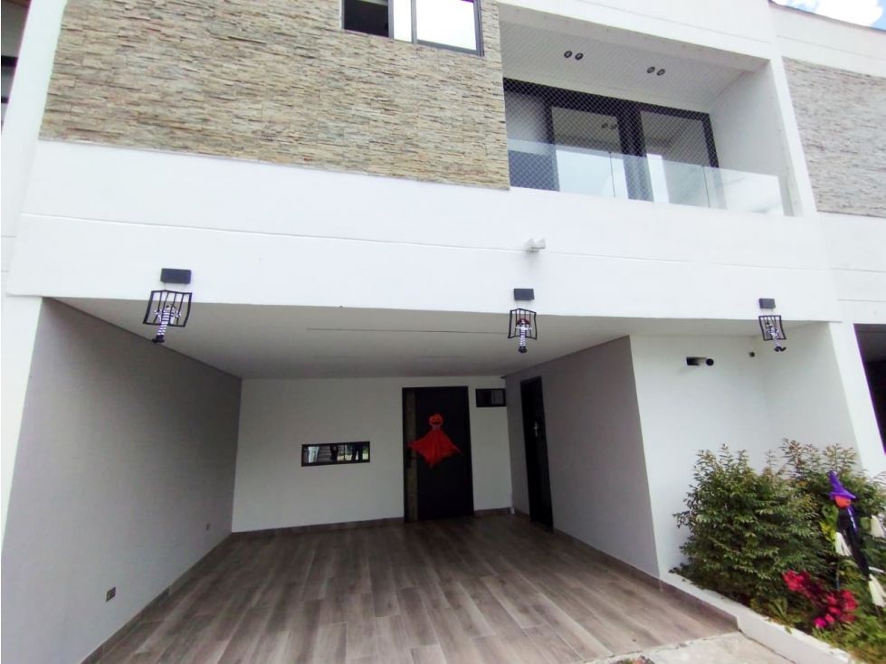 Casa en venta Antioquia Rionegro San Antonio 118 m2 Habitaciones 3 Baños 4 Garajes 1 Precio $1700000000