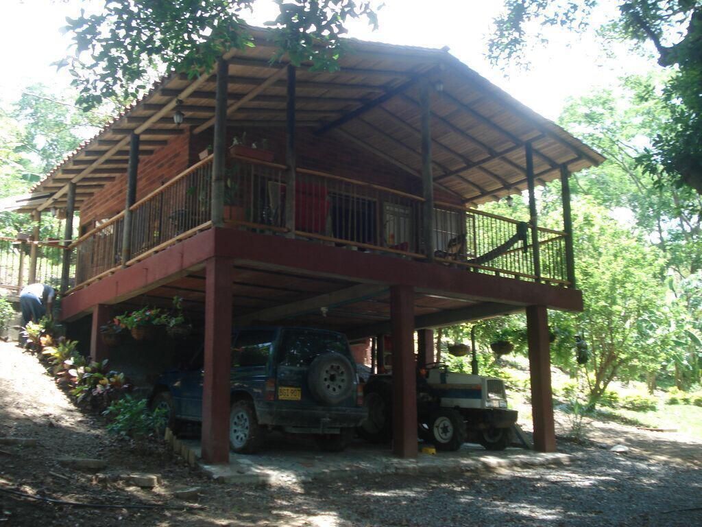 Finca en venta Antioquia Santafé De Antioquia Santafé De Antioquia 200 m2 Habitaciones 5 Baños 4 Garajes 0 Precio $750000000