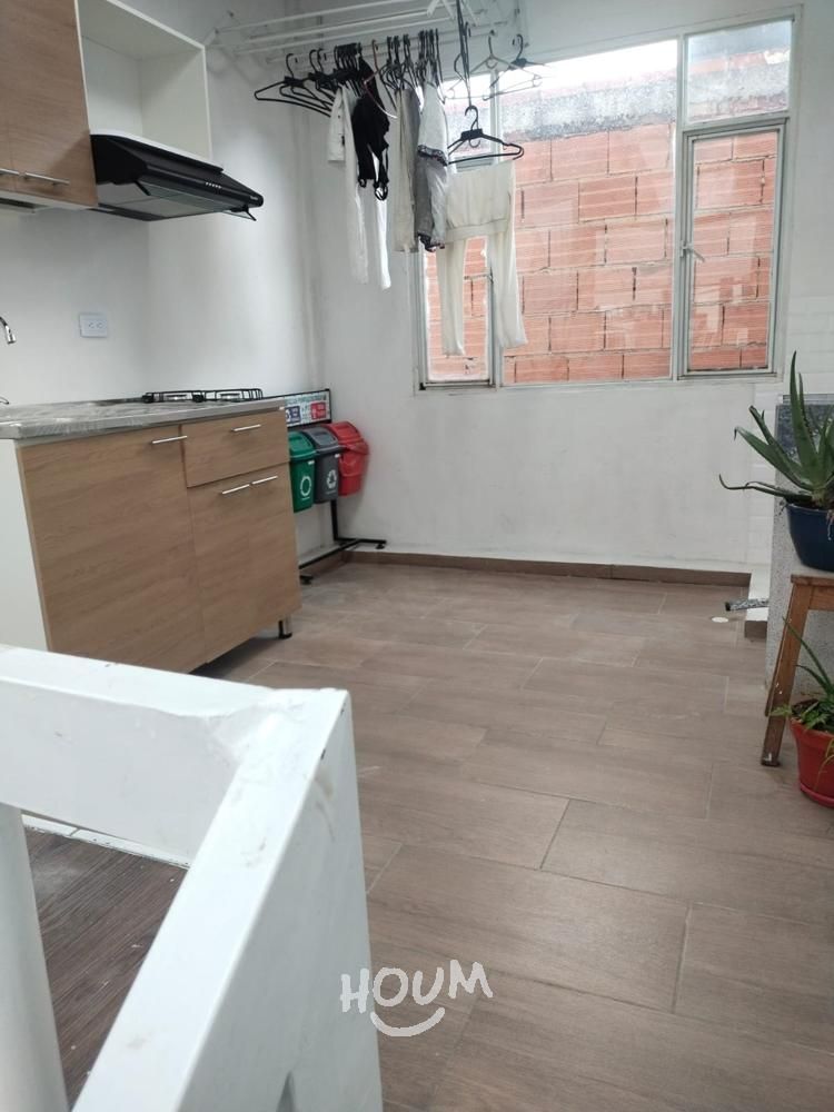 Apartamento en arriendo Cundinamarca Bogotá Lombardía 72 m2 Habitaciones 2 Baños 2 Garajes 0 Precio $1200000