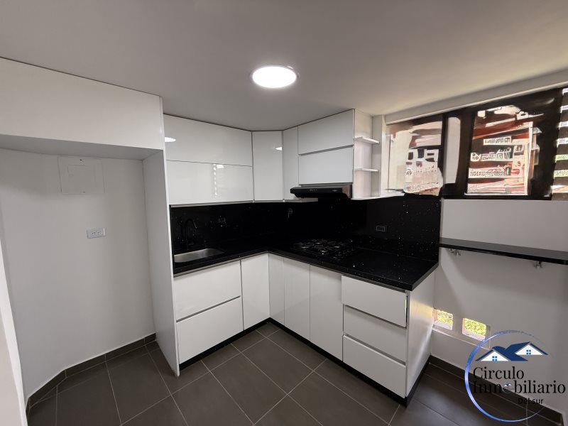 Apartamento en arriendo Antioquia Envigado Trianon 75 m2 Habitaciones 3 Baños 2 Garajes 1 Precio $2600000