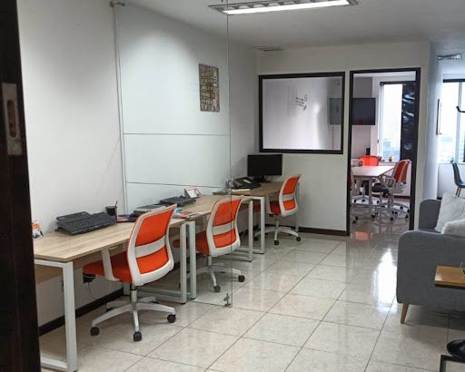 Oficina en arriendo Antioquia Medellín Patio Bonito 45 m2 Habitaciones 0 Baños 1 Garajes 2 Precio $6000000