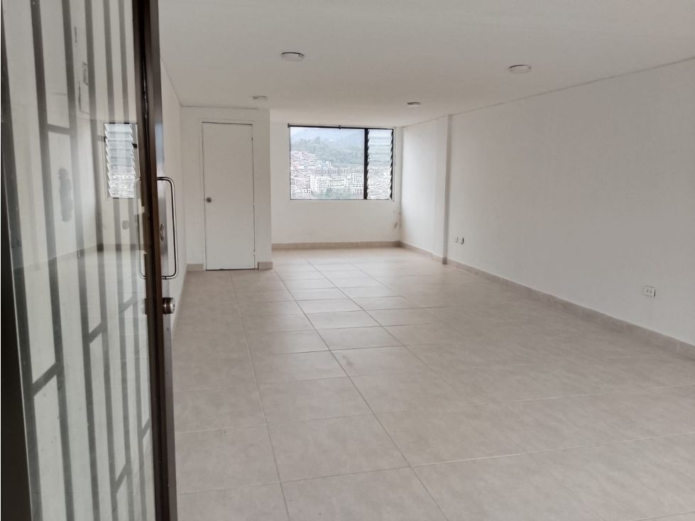 Local en venta Caldas Manizales Los Rosales 37 m2 Habitaciones 0 Baños 1 Garajes 0 Precio $265000000