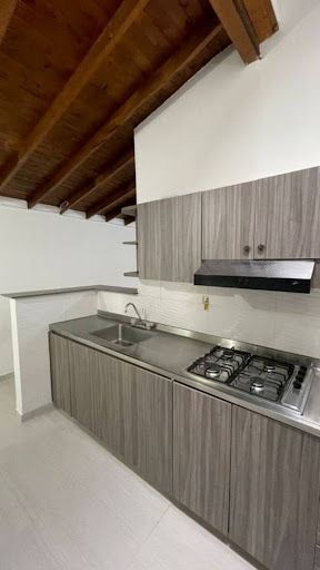 Apartamento en arriendo Antioquia Medellín Los Alcazares 65 m2 Habitaciones 2 Baños 2 Garajes 0 Precio $1800000