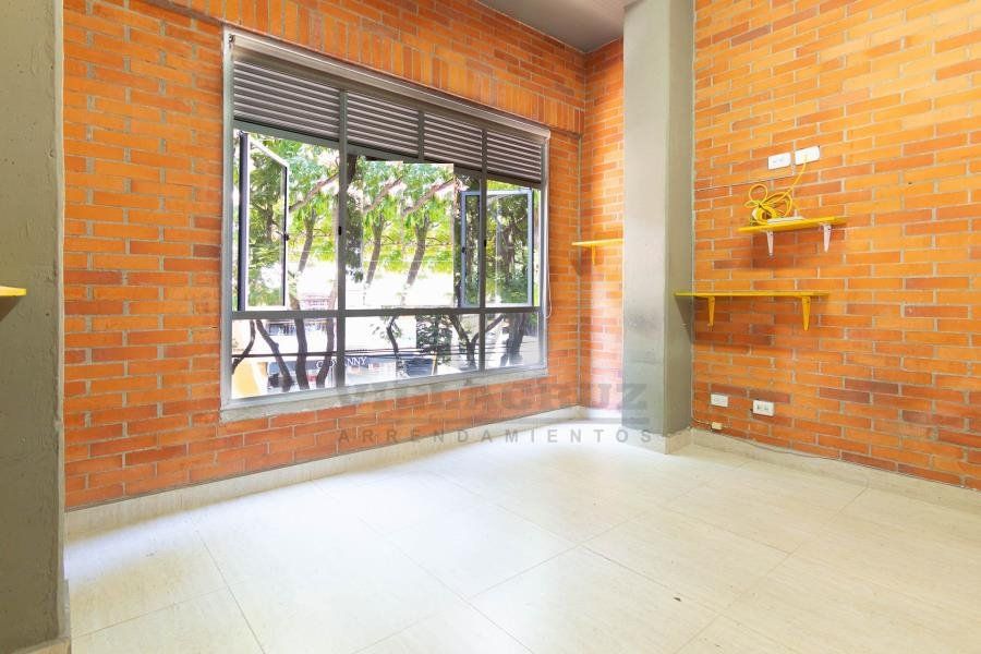 Oficina en arriendo Antioquia Medellín Bolivariana 30 m2 Habitaciones 0 Baños 1 Garajes 0 Precio $1350000