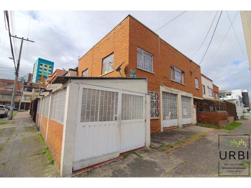 Casa en venta Cundinamarca Bogotá Quinta Paredes 198 m2 Habitaciones 4 Baños 4 Garajes 1 Precio $1050000000