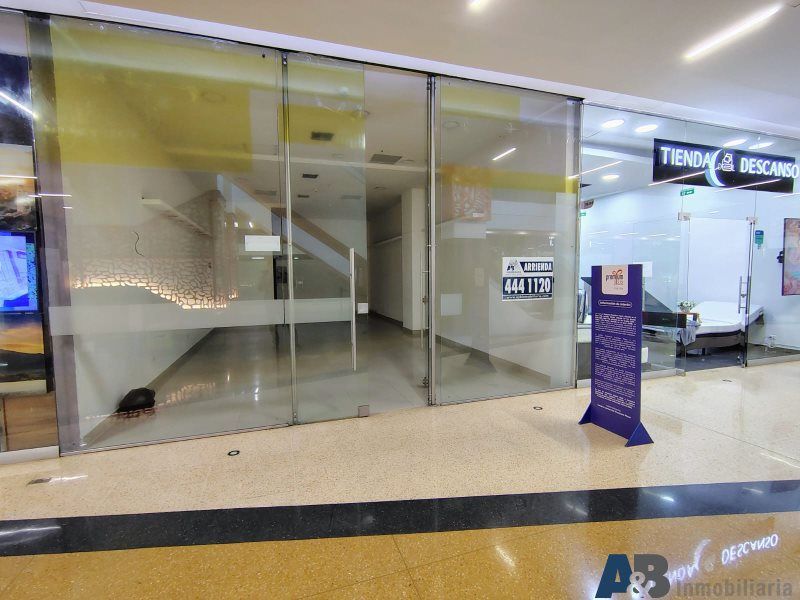 Local en arriendo o venta Antioquia Medellín Perpetuo Socorro 49 m2 Habitaciones 0 Baños 0 Garajes 0 Precio venta $680000000 Precio arriendo $9156093
