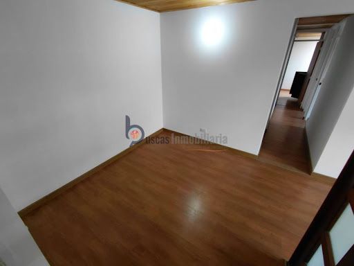 Apartamento en arriendo Cundinamarca Bogotá Club Los Lagartos 60 m2 Habitaciones 3 Baños 2 Garajes 1 Precio $2300000