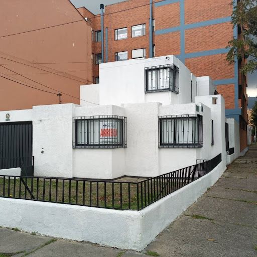 Casa en arriendo Cundinamarca Bogotá El Contador 140 m2 Habitaciones 4 Baños 3 Garajes 1 Precio $4000000