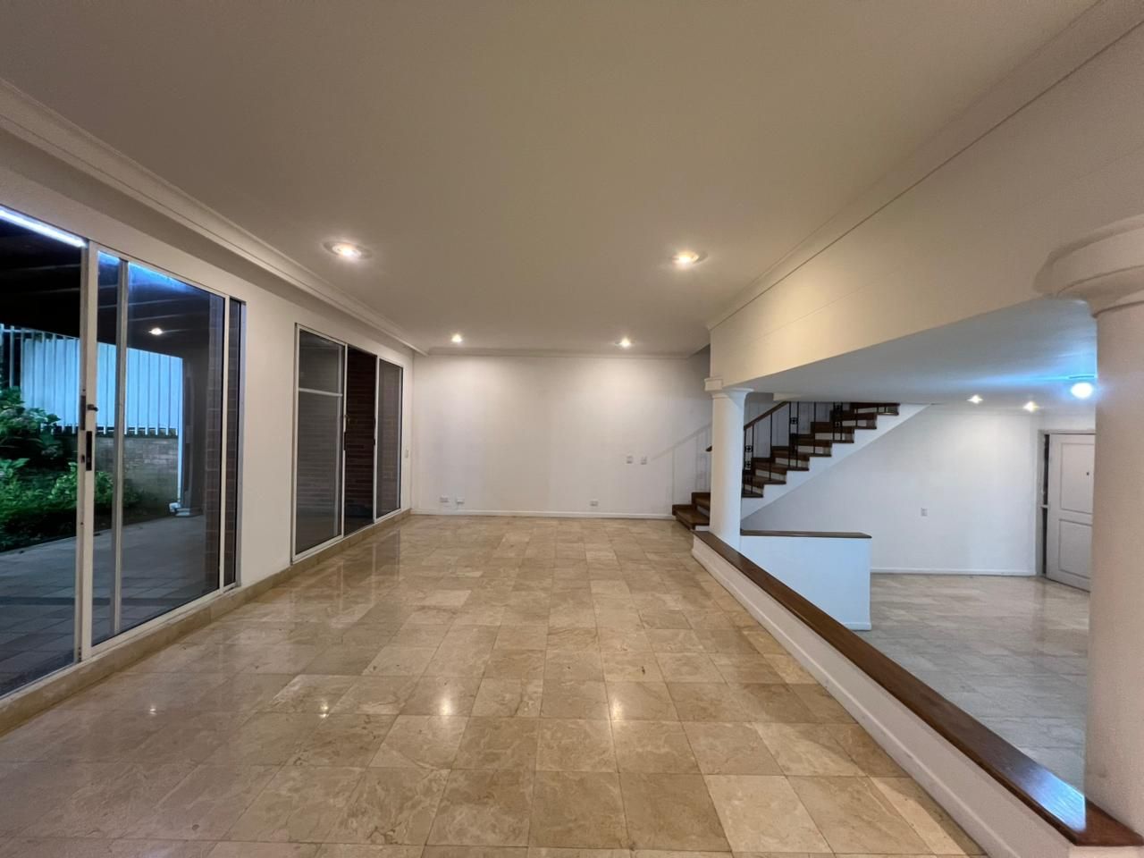 Casa en arriendo Antioquia Medellín El Diamante 230 m2 Habitaciones 3 Baños 4 Garajes 2 Precio $7300000