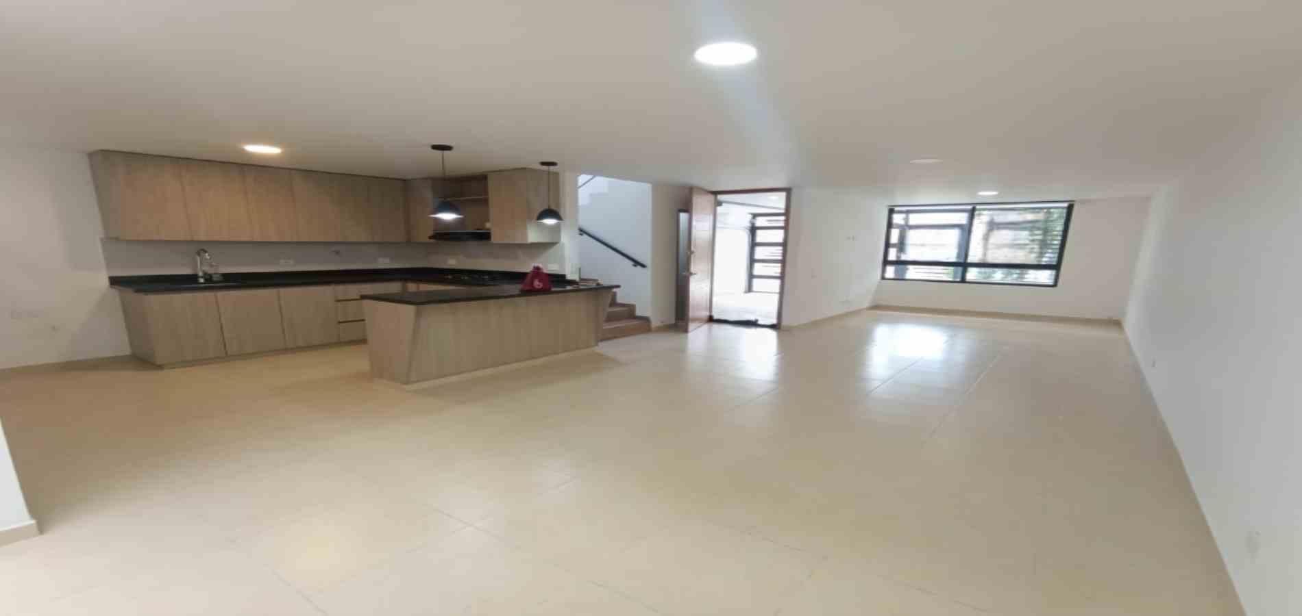 Casa en arriendo Antioquia La Ceja Fray Eugenio Ramirez Salazar 140 m2 Habitaciones 3 Baños 3 Garajes 1 Precio $3300000