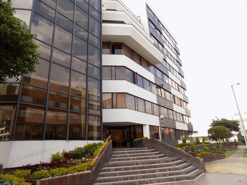 Apartamento en venta Cundinamarca Bogotá Bavaria 162 m2 Habitaciones 3 Baños 5 Garajes 2 Precio $950000000