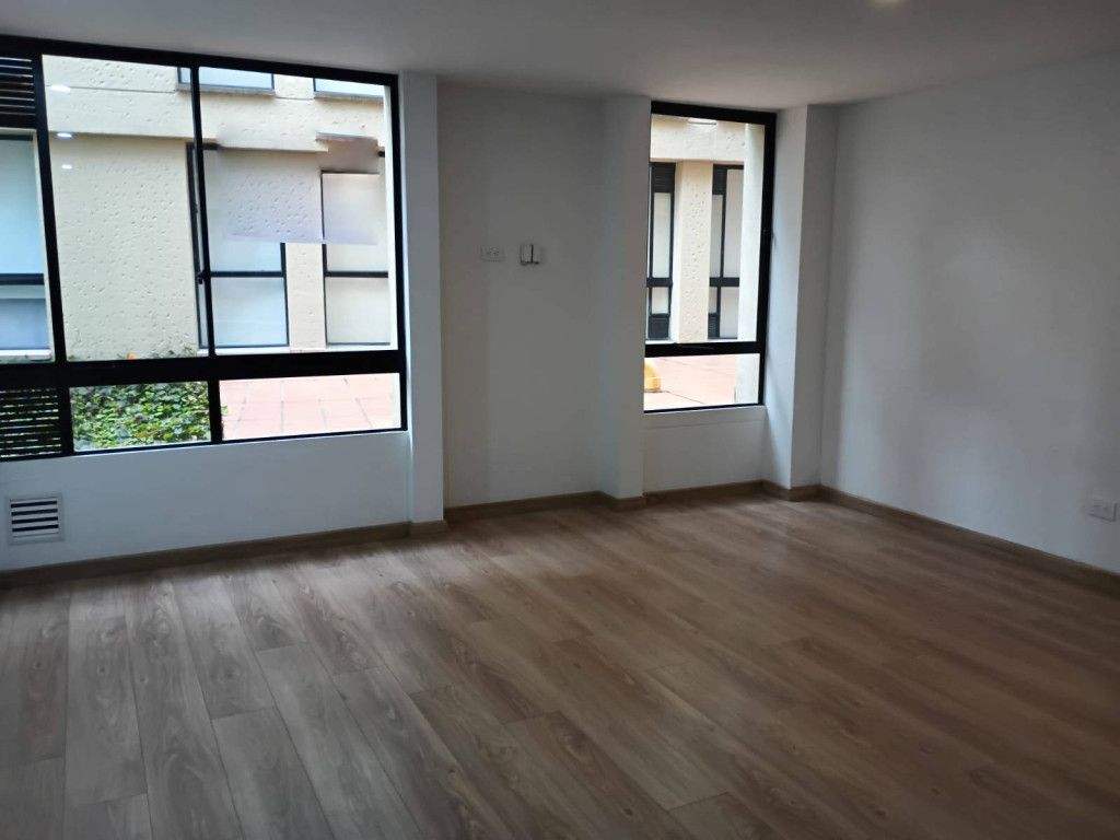 Apartaestudio en arriendo Cundinamarca Bogotá Santa Barbara 33 m2 Habitaciones 1 Baños 1 Garajes 0 Precio $1559700