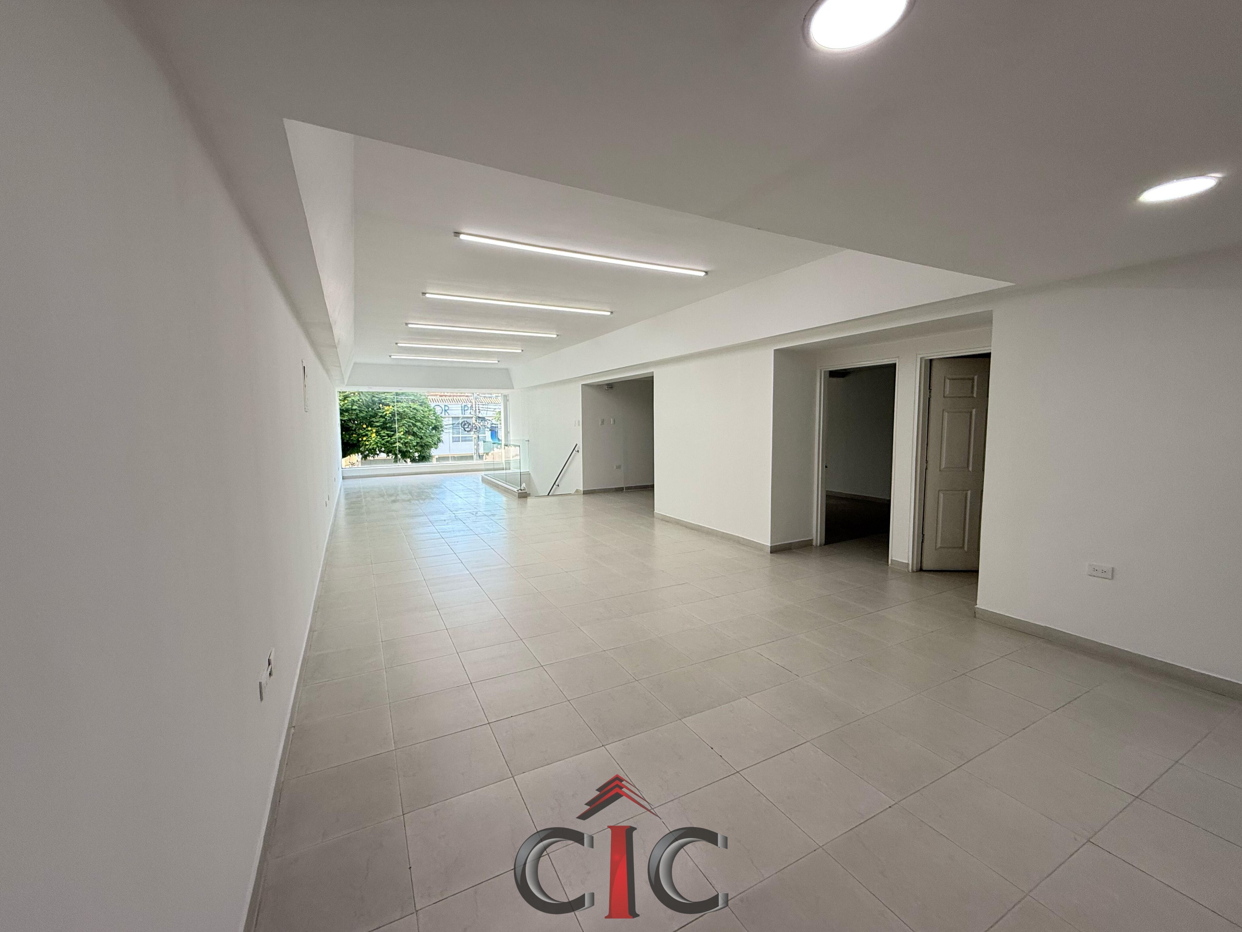 Local en arriendo Valle Del Cauca Cali Vipasa 200 m2 Habitaciones 0 Baños 2 Garajes 2 Precio $3000000