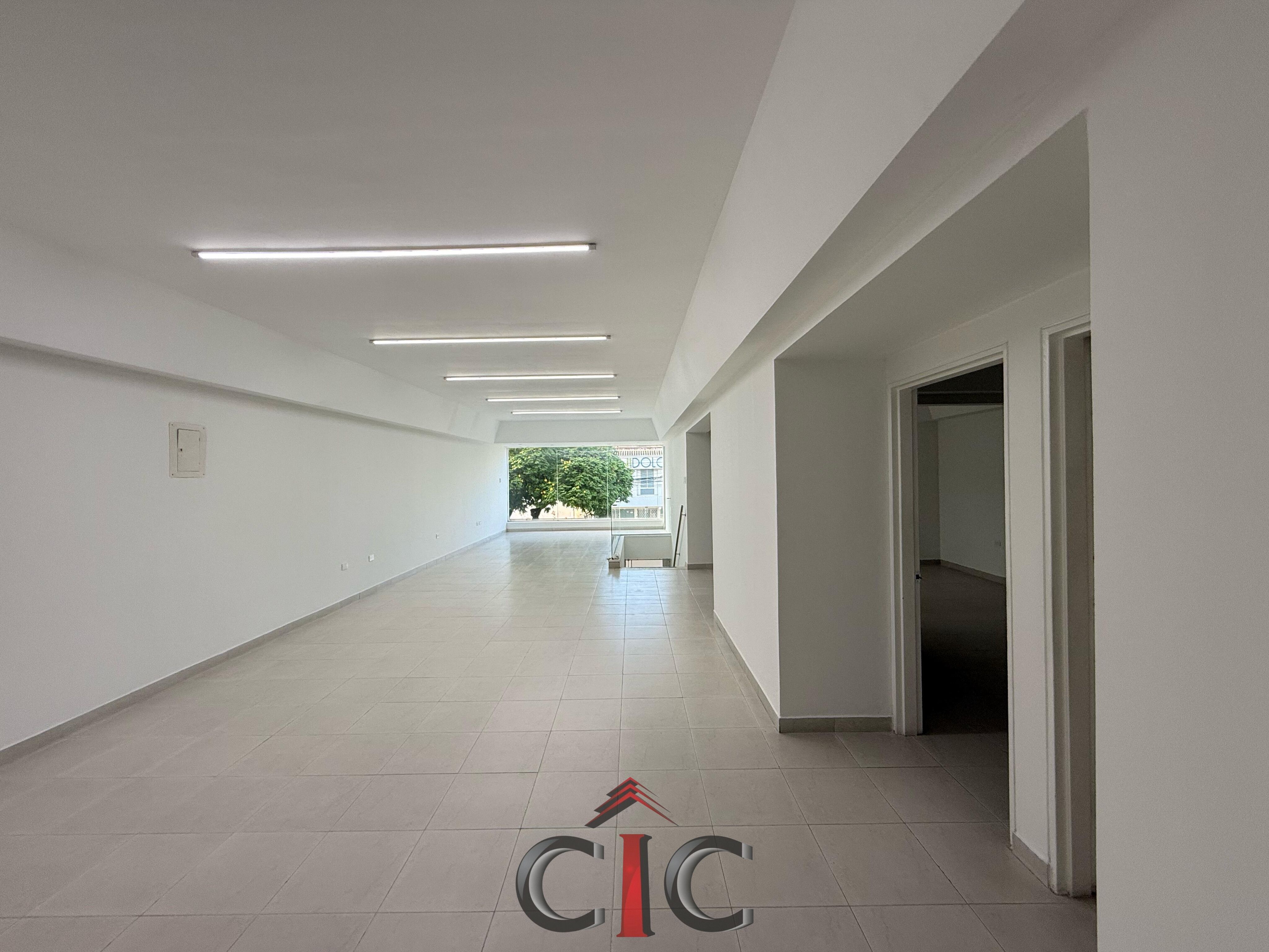 Local en arriendo Valle Del Cauca Cali Vipasa 110 m2 Habitaciones 0 Baños 3 Garajes 1 Precio $3500000