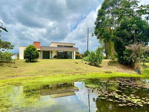 Casa en venta Risaralda Pereira Pereira 190 m2 Habitaciones 3 Baños 3 Garajes 1 Precio $1100000000