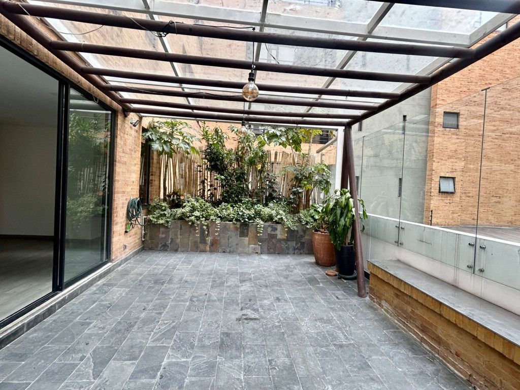 Apartamento en venta Cundinamarca Bogotá Santa Bibiana 96 m2 Habitaciones 2 Baños 2 Garajes 2 Precio $1115000000