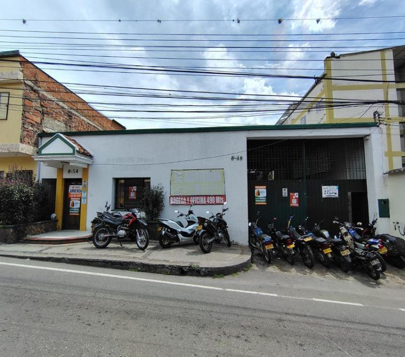 Bodega en arriendo Santander Floridablanca Florida 480 m2 Habitaciones 0 Baños 4 Garajes 0 Precio $9900000