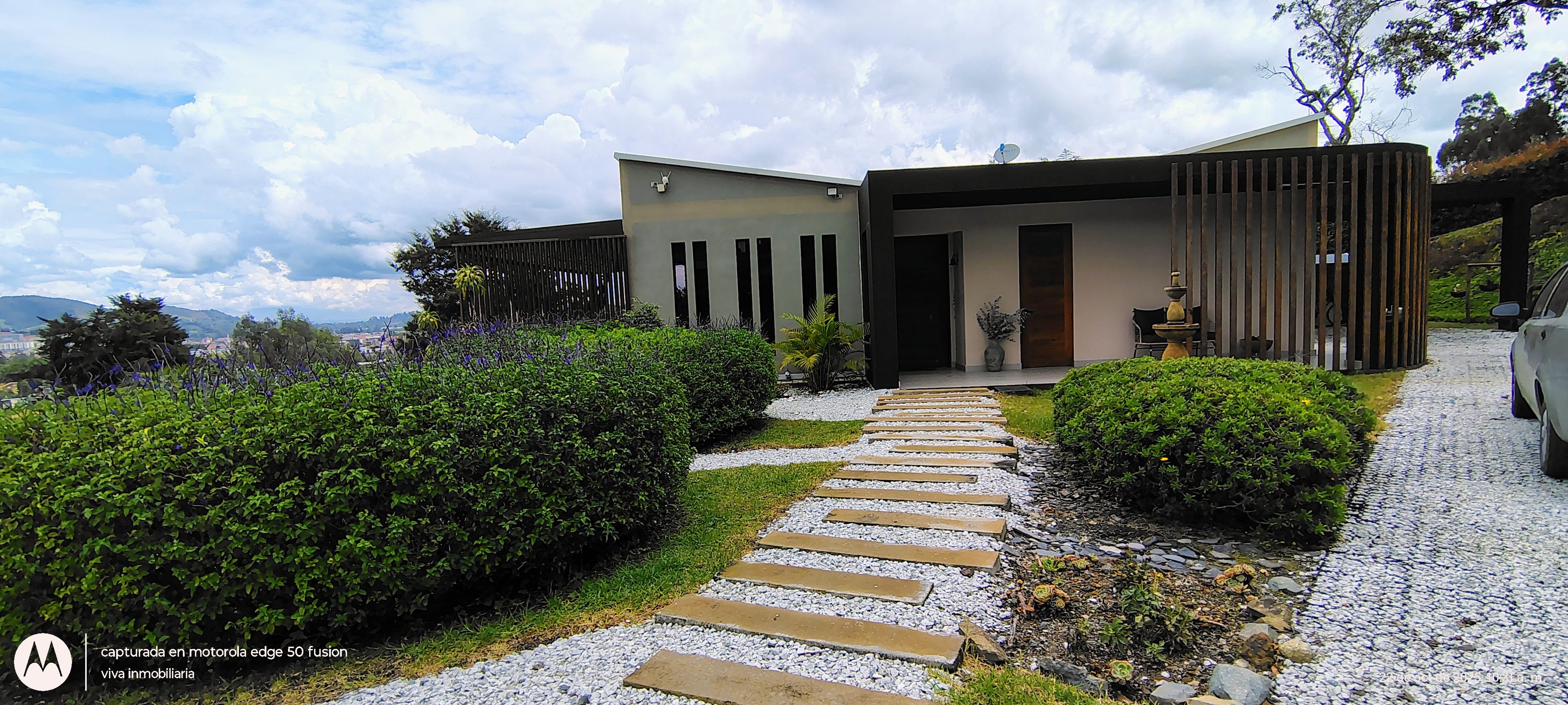 Casa Campestre en venta Antioquia La Ceja Centro 1750 m2 Habitaciones 3 Baños 3 Garajes 1 Precio $1980000000