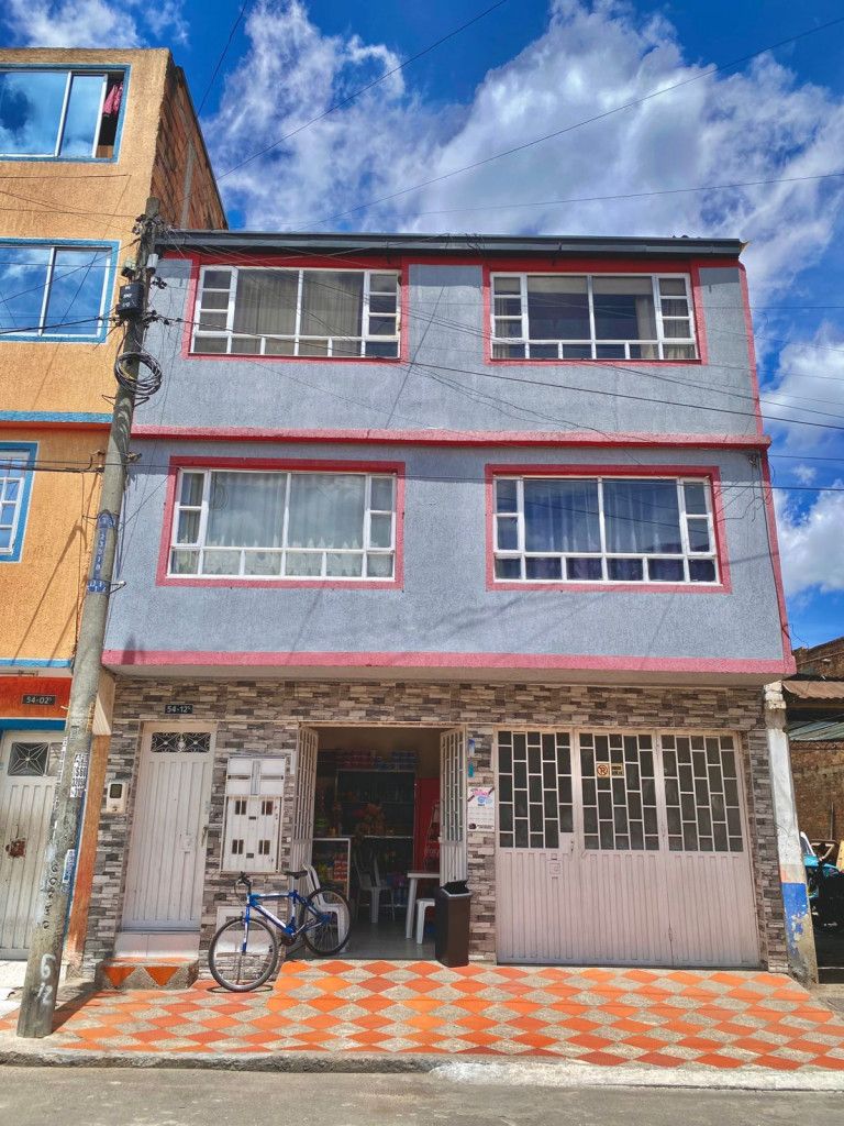 Casa en venta Cundinamarca Bogotá San Carlos 394 m2 Habitaciones 8 Baños 5 Garajes 1 Precio $650000000