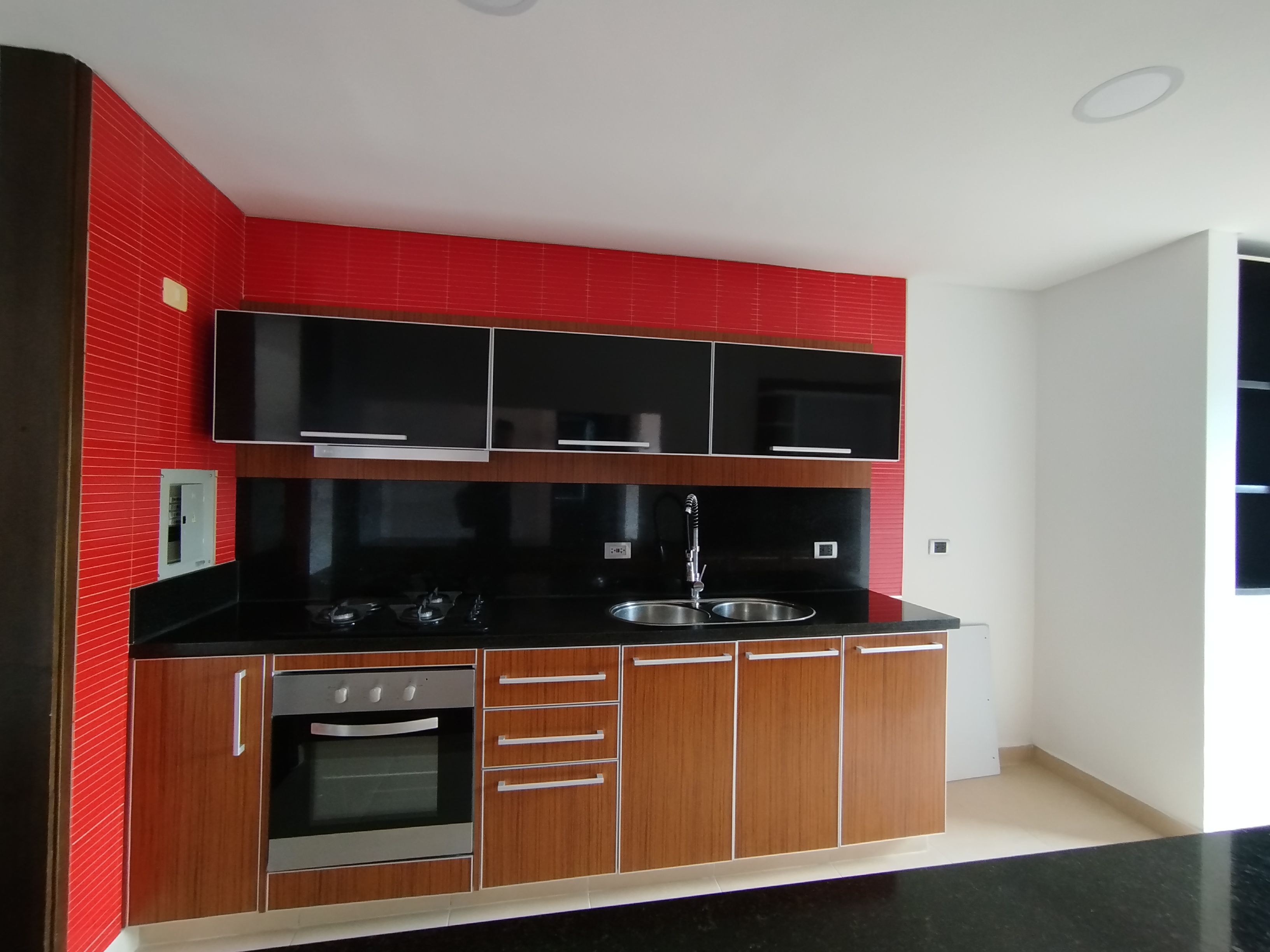 Apartamento en arriendo Risaralda Pereira Pinares De San Martin 65 m2 Habitaciones 3 Baños 3 Garajes 1 Precio $3800000