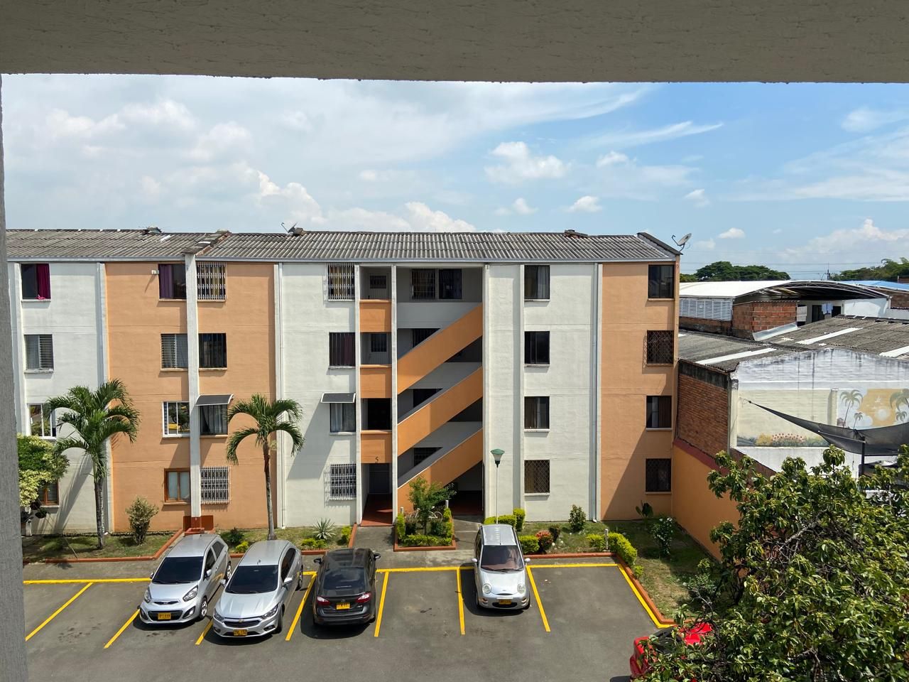 Apartamento en venta Valle Del Cauca Cali Troncal 67 m2 Habitaciones 3 Baños 1 Garajes 0 Precio $160000000