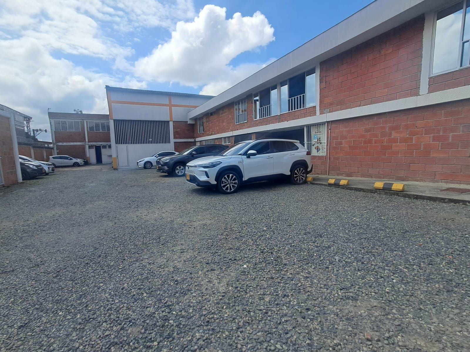 Bodega en arriendo Risaralda Dosquebradas La Badea 600 m2 Habitaciones 0 Baños 3 Garajes 2 Precio $15000000