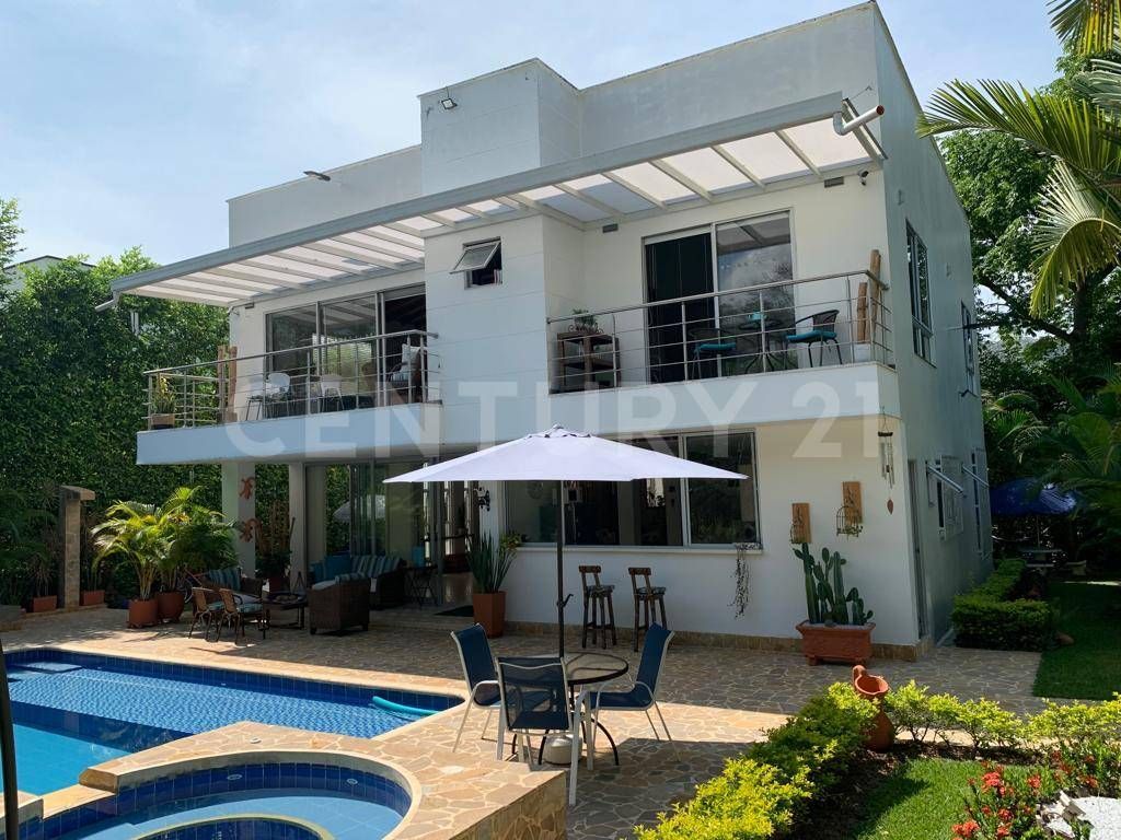 Finca en venta Antioquia San Jerónimo San Jerónimo 400 m2 Habitaciones 4 Baños 6 Garajes 4 Precio $1850000000