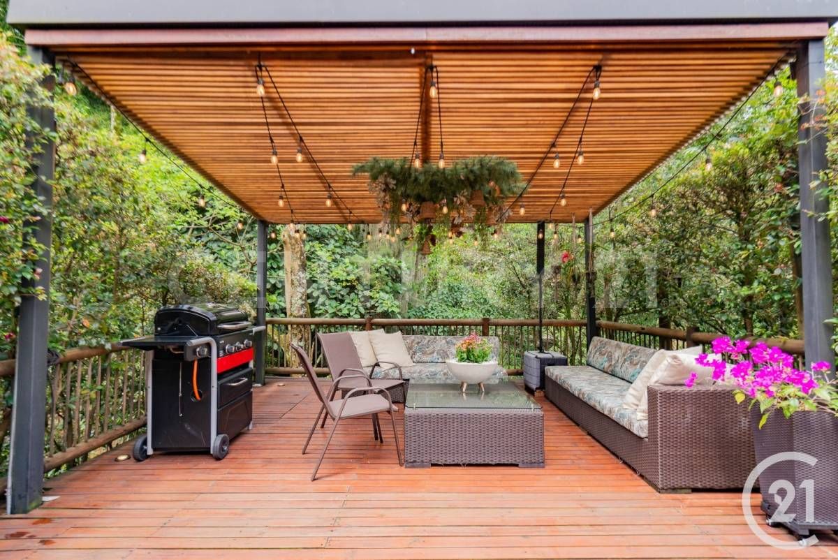 Casa en venta Antioquia Envigado El Esmeraldal 164 m2 Habitaciones 3 Baños 3 Garajes 2 Precio $1290000000