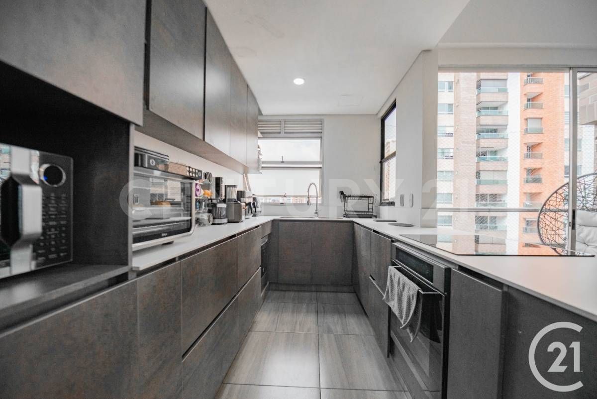 Apartamento en venta Antioquia Envigado Bosques De Zúñiga 190 m2 Habitaciones 4 Baños 3 Garajes 2 Precio $1400000000