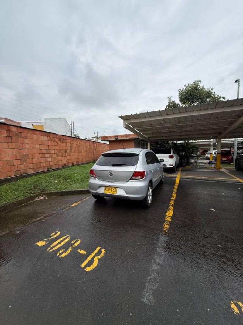 Inmuebles en Remate Apartamento en venta Valle Del Cauca Jamundí Cn Almendros Del Castillo 79 m2 Habitaciones 2 Baños 2 Garajes 1 Precio $340000000