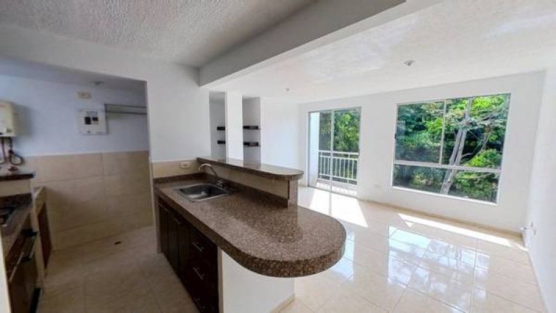 Inmuebles en Remate Apartamento en venta Valle Del Cauca Cali El Refugio 57 m2 Habitaciones 3 Baños 2 Garajes 0 Precio $222000000