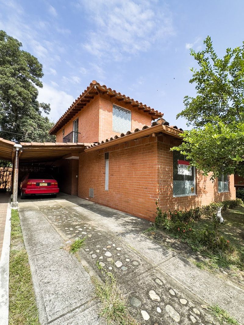 Casa en venta Valle Del Cauca Jamundí Cr Castillo La Herreria I 145 m2 Habitaciones 3 Baños 3 Garajes 1 Precio $502000000