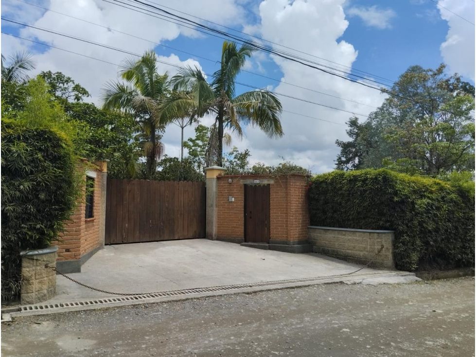 Casa en arriendo Antioquia La Ceja La Ceja 260 m2 Habitaciones 3 Baños 2 Garajes 6 Precio $7900000