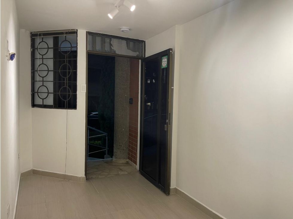Local en venta Antioquia Medellín Laureles 10 m2 Habitaciones 0 Baños 1 Garajes 0 Precio $142000000