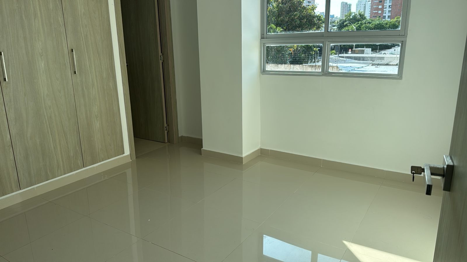 Apartamento en arriendo Atlántico Barranquilla Andalucia 83 m2 Habitaciones 4 Baños 3 Garajes 2 Precio $3000000