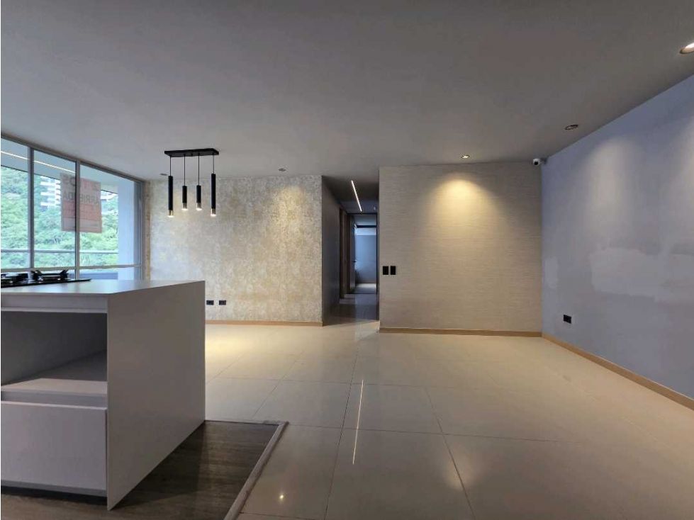 Apartamento en arriendo Antioquia Medellín Asomadera No1 80 m2 Habitaciones 3 Baños 2 Garajes 1 Precio $4300000