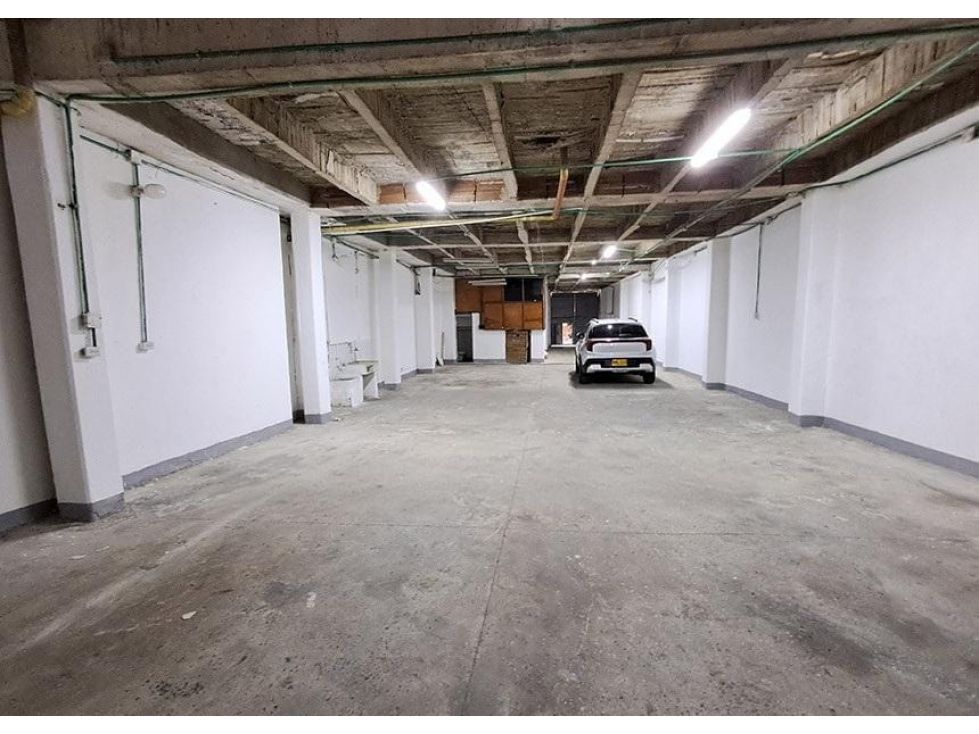 Bodega en arriendo Antioquia Medellín El Chagualo 200 m2 Habitaciones 0 Baños 2 Garajes 0 Precio $7000000