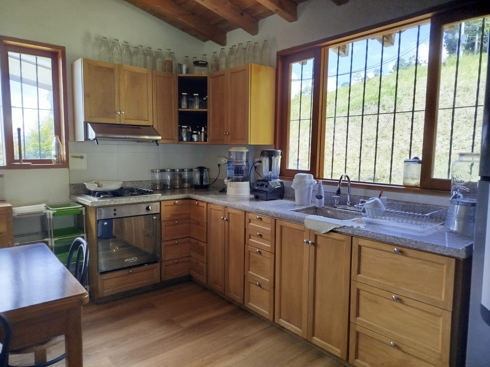 Apartamento en arriendo Antioquia La Ceja Centro 78 m2 Habitaciones 2 Baños 2 Garajes 3 Precio $2700000