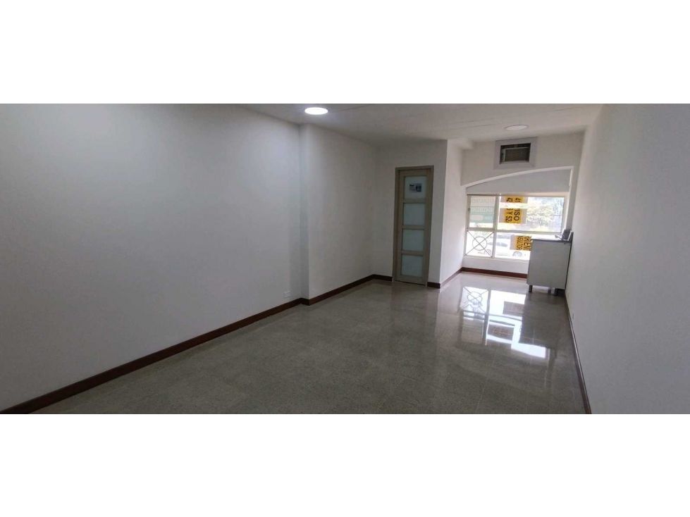 Oficina en arriendo Antioquia Medellín Diego Echavarria 26 m2 Habitaciones 0 Baños 1 Garajes 0 Precio $3700000