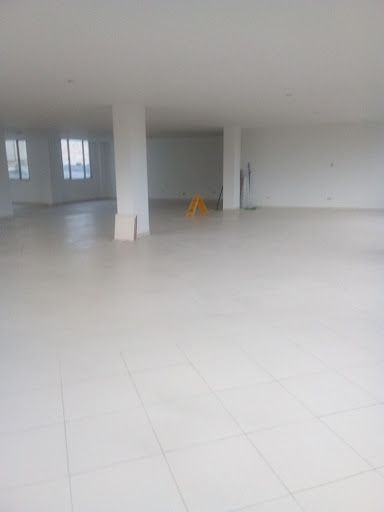 Oficina en arriendo Cundinamarca Bogotá Santa Cecilia 280 m2 Habitaciones 0 Baños 2 Garajes 0 Precio $8000000