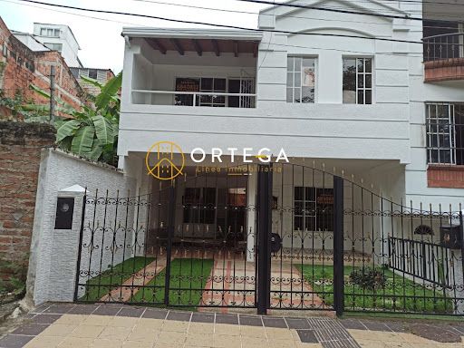 Casa en arriendo Santander Bucaramanga La Floresta 250 m2 Habitaciones 4 Baños 4 Garajes 1 Precio $4000000