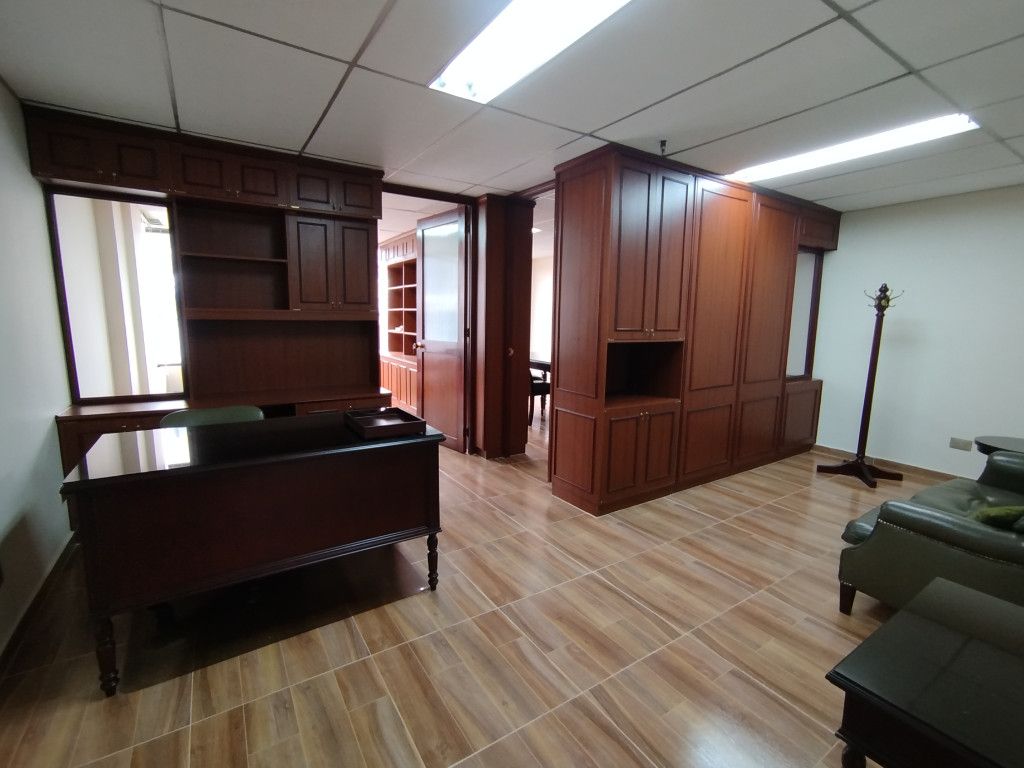 Oficina en arriendo Cundinamarca Bogotá Santa Barbara Oriental 41 m2 Habitaciones 0 Baños 1 Garajes 1 Precio $3883300