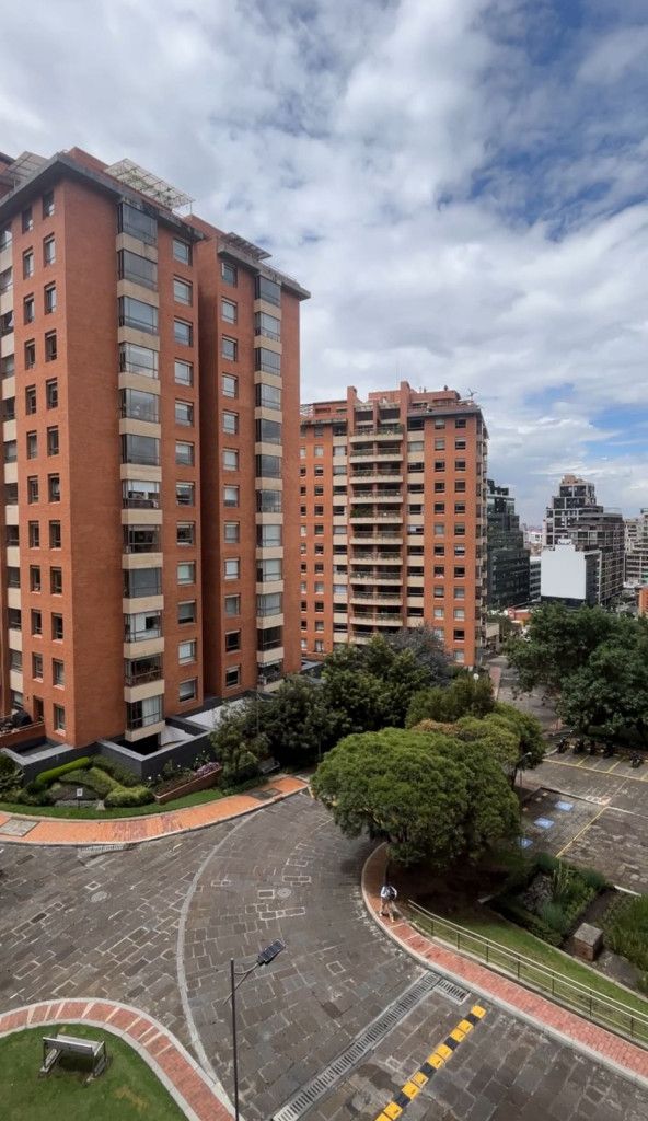 Apartamento en arriendo Cundinamarca Bogotá Los Alpes 163 m2 Habitaciones 3 Baños 4 Garajes 2 Precio $13429100