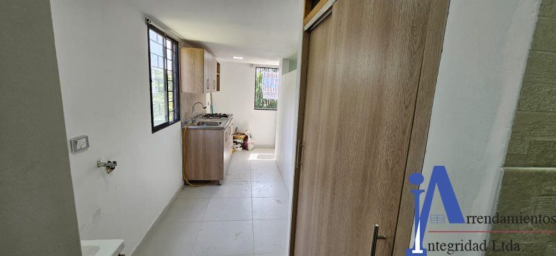Apartaestudio en arriendo Antioquia Medellín Rosales 24 m2 Habitaciones 1 Baños 1 Garajes 0 Precio $800000