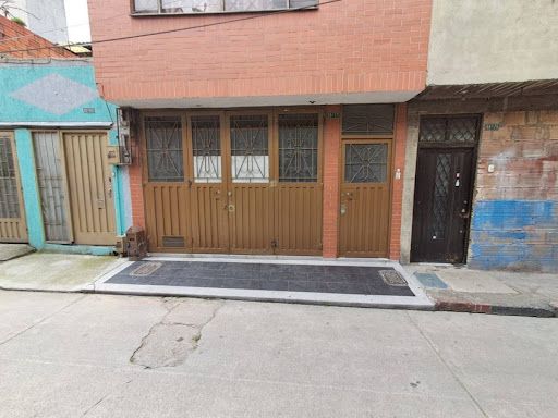 Bodega en arriendo Cundinamarca Bogotá Florida Blanca Norte 100 m2 Habitaciones 0 Baños 1 Garajes 0 Precio $2500000