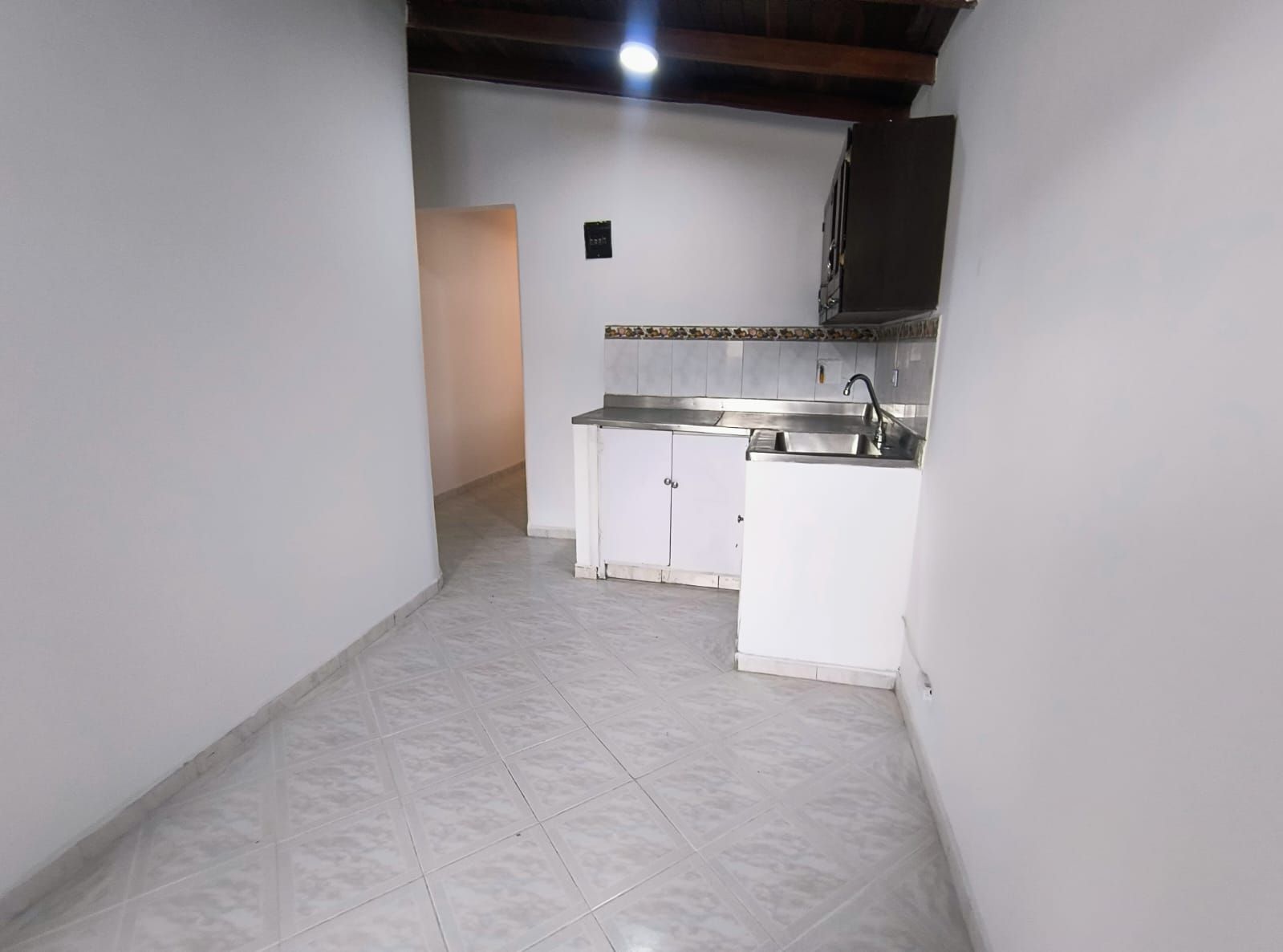 Apartaestudio en arriendo Antioquia Itagüí Centro 40 m2 Habitaciones 1 Baños 1 Garajes 0 Precio $1300000